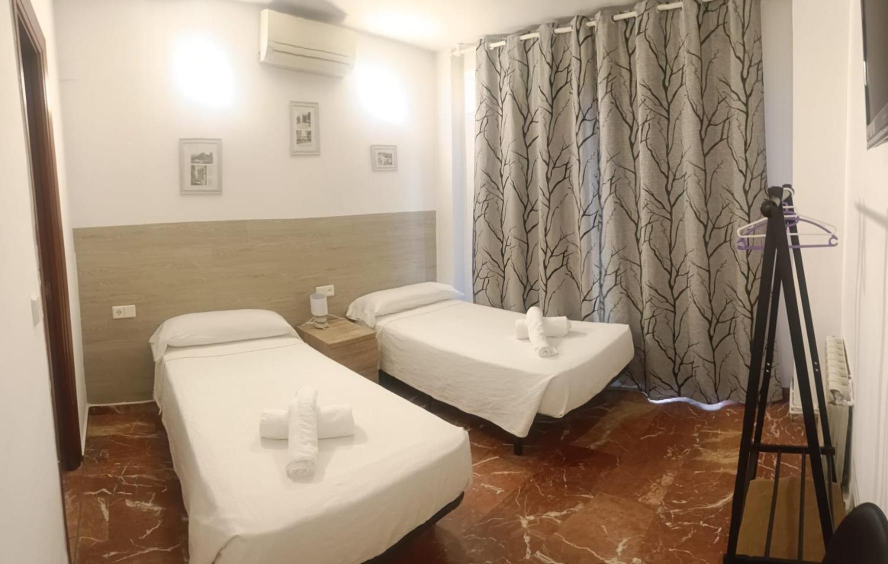 Hostal Nevot Granada Kültér fotó