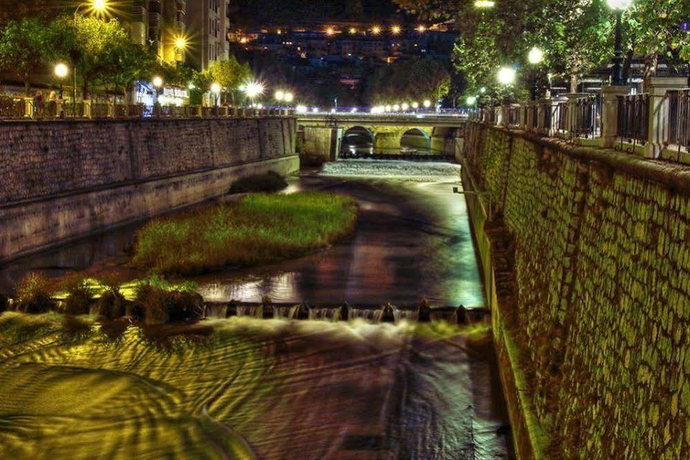 Hostal Nevot Granada Kültér fotó